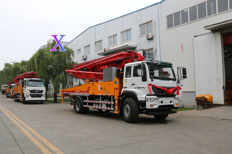 小（xiǎo）型泵車