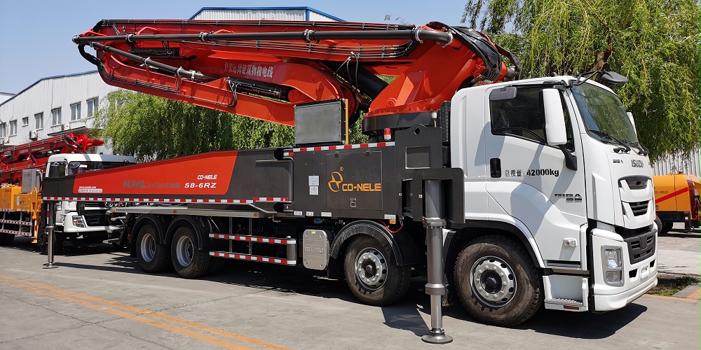 科（kē）尼樂（lè） 重（chóng）慶五十鈴58米泵車