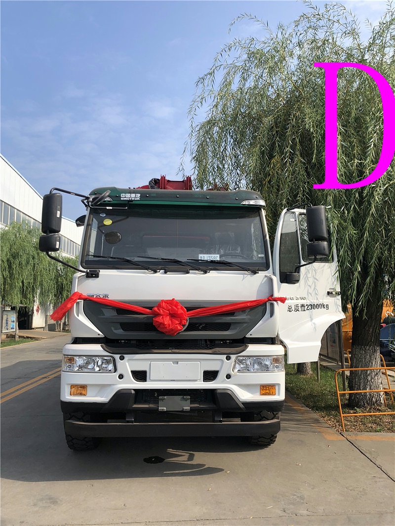 青島混凝（níng）土泵車價格 (12)