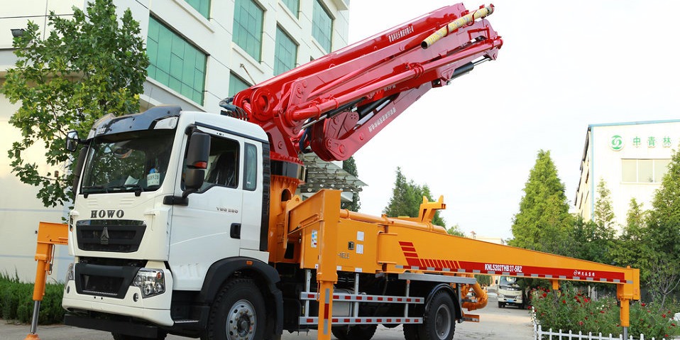 小型泵（bèng）車的特點