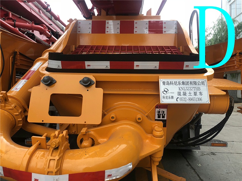 青島小型混凝土泵車（chē）價格 (2)