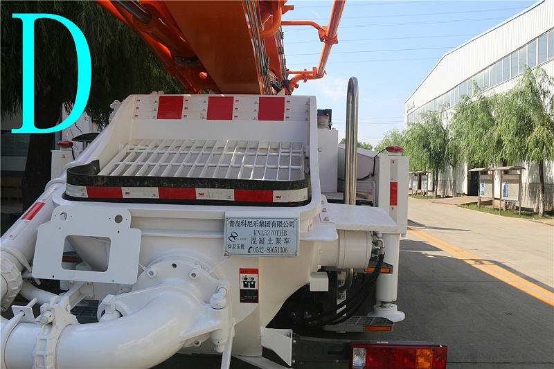 青島小型（xíng）混凝土泵車價格 (15)