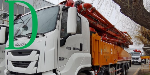 混凝（níng）土泵車的總體結（jié）構和（hé）工作原理