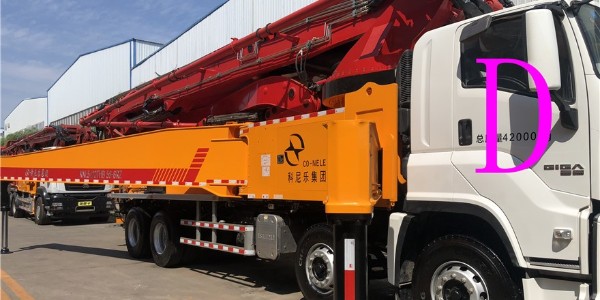 小型混凝土泵車直管又堵塞怎麽處理（一）