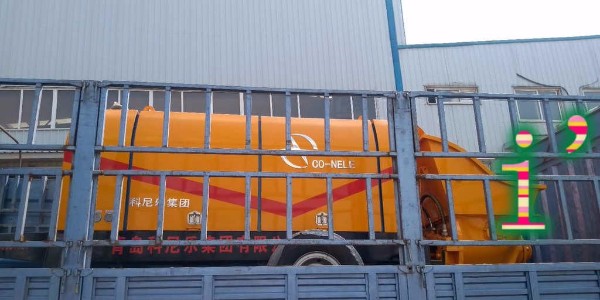 如何根據（jù）混凝土泵的泵送情況（kuàng）選擇低速或高速泵送？