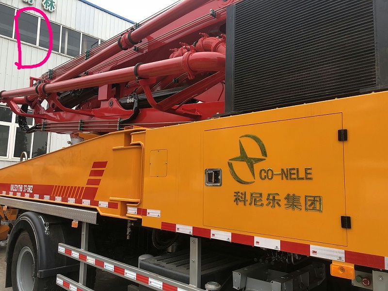 青島小型混（hún）凝土泵車價格 (4)