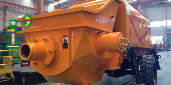 如何降低混凝土泵的（de）泵送衝擊以及顫動現象，消除卡箍式連接（jiē）帶（dài）來（lái）的（de）隱患