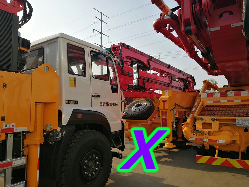 青島小型混（hún）凝土泵車價格 (20)