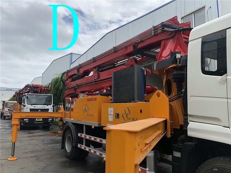 青（qīng）島小型混（hún）凝土泵車價（jià）格 (26)