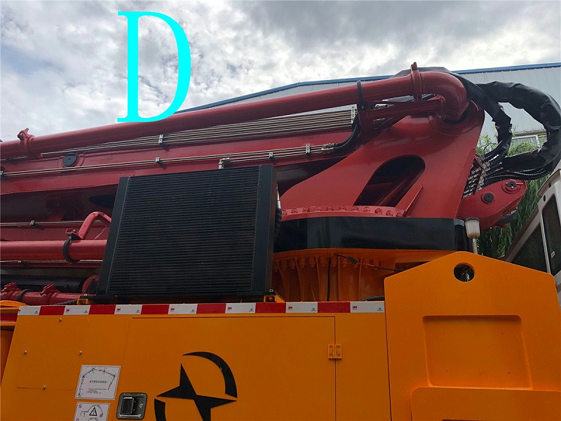 青島小型混凝（níng）土泵車價格 (13)