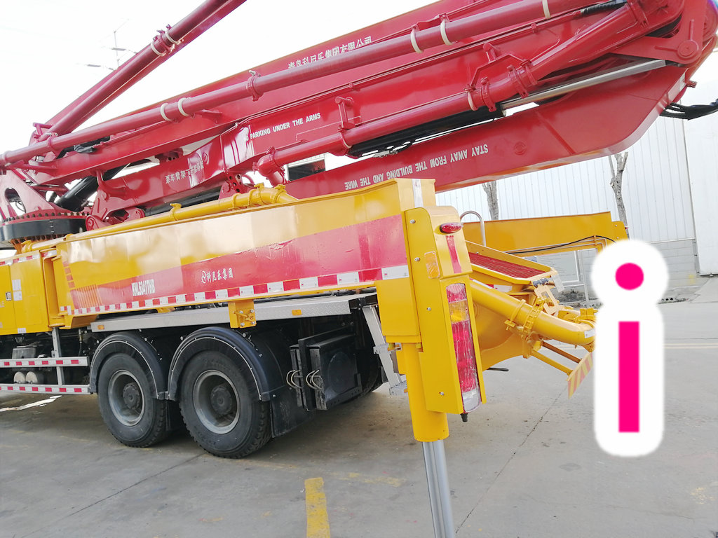 青島小型混凝土泵車（chē）價格 (2)