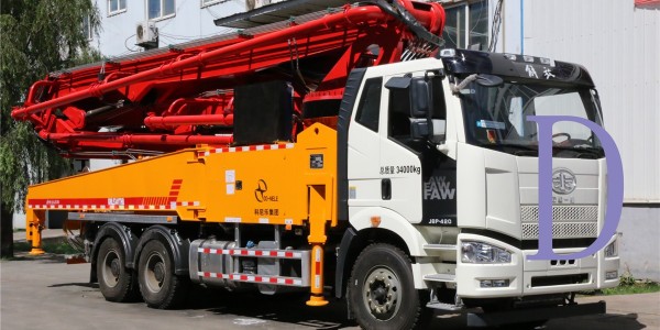 混凝土（tǔ）泵車在建築工地（dì）上使用時，展現出哪些優勢