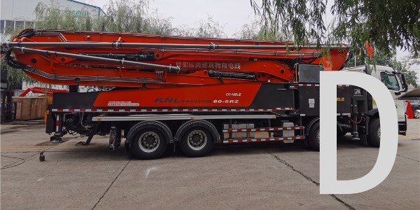 泵車的泵送係統由哪些機構組成？