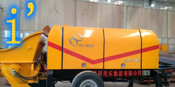 為什麽在安置混（hún）凝土輸送泵（bèng）時，要在機架底部墊木塊？