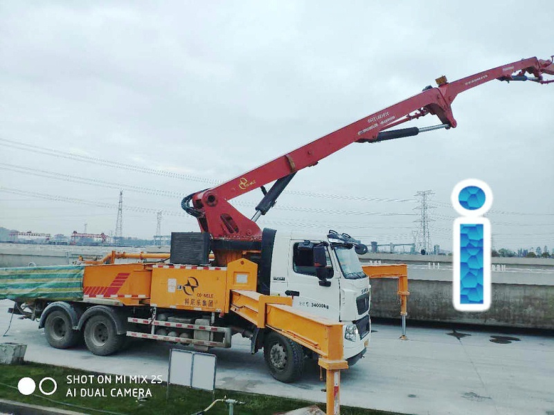 青島小型混凝（níng）土泵車價格 (6)