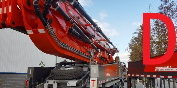 如何清理混凝土（tǔ）泵車的料鬥？